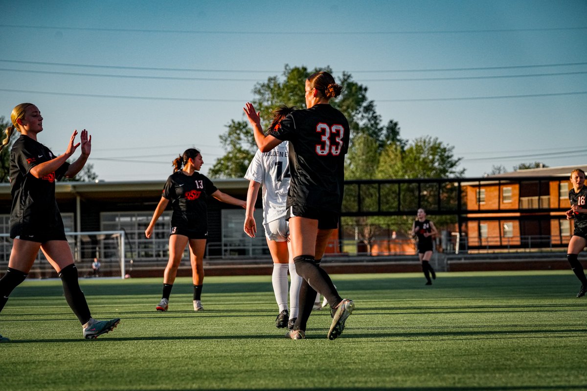 CowgirlFC's tweet photo. Anotha one @Logan_hhh!

#GoPokes | #EarnIt https://t.co/OFvxSuBypx