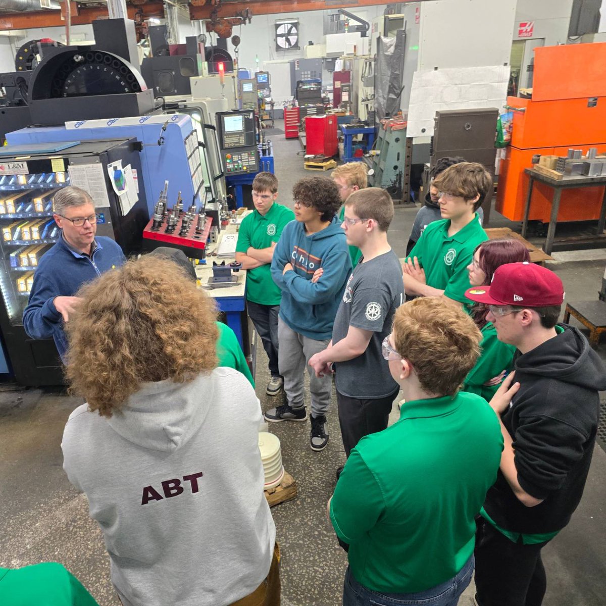 Thank you Colonial Machine and Copen Machine for hosting career visits to your businesses for the Computer Aided Design and Engineering Technologies students! @KentSchools @SMFHScounseling @THSCounselors @CFHS_Counseling @WoodridgeWHS @hudsonohschools @sixdistrictCTE @OhioACTE