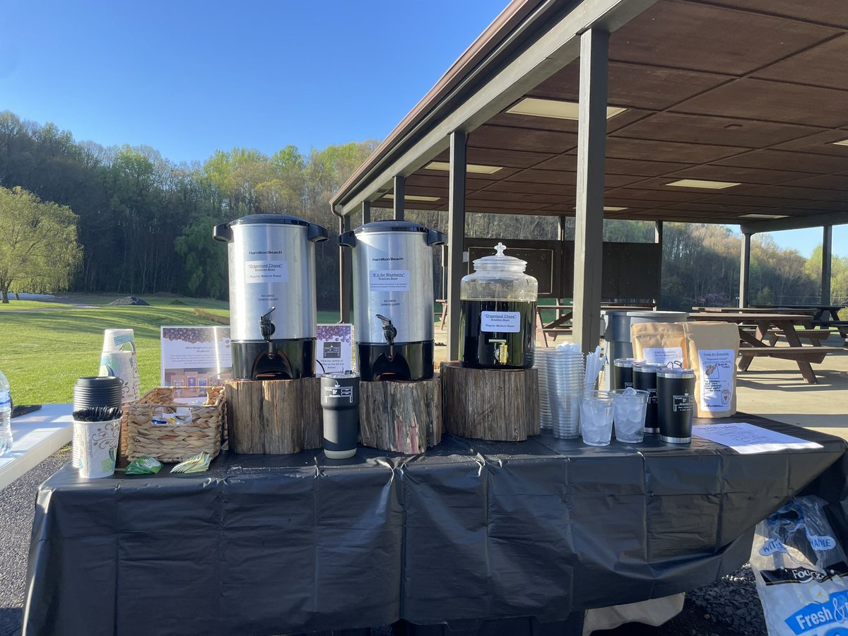 Another catering…Another great day with the Dudes…#kingsport #thisiskingsport #visitkingsport #easttennesse #northeasttn #appalachianhighlands #tricitiestn #tricities #johnsoncitytn #johnsoncity #visitjohnsoncity #visitjohnsoncitytn #downtownjonesborough #bristol #bristoltn