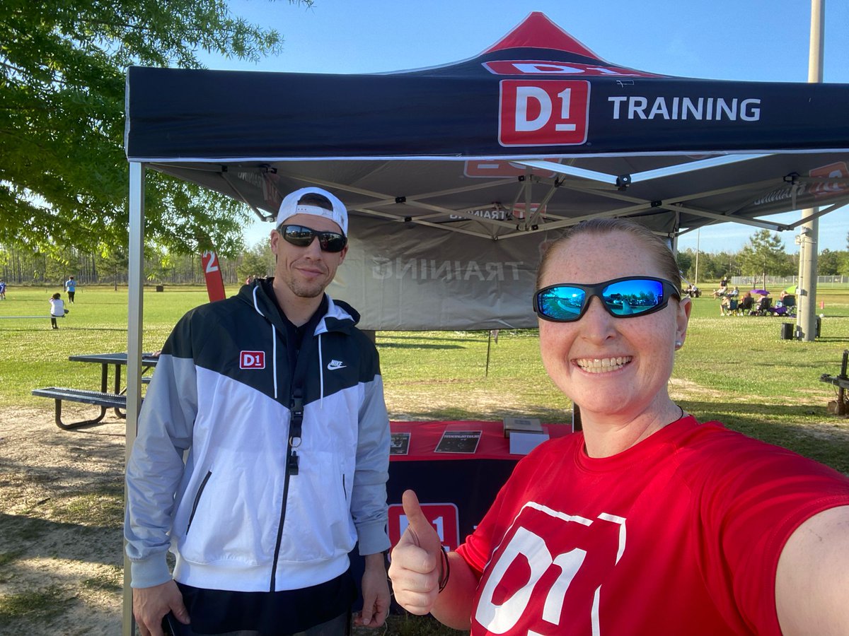 Our GM & Head Coach out and about in the community @fna_mandeville 💪🏈 ASK US ABOUT TRAINING 🤔🙋🙋‍♀️🙋‍♂️❓ #fna #mandeville #traind1fferent #d1mandeville #fridaynight