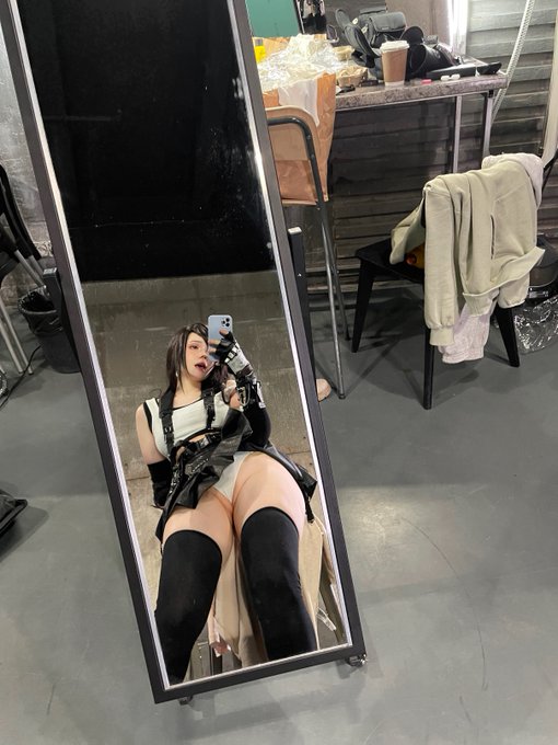 Don't mind the mess 😳 https://t.co/Q6ze0SJA9b