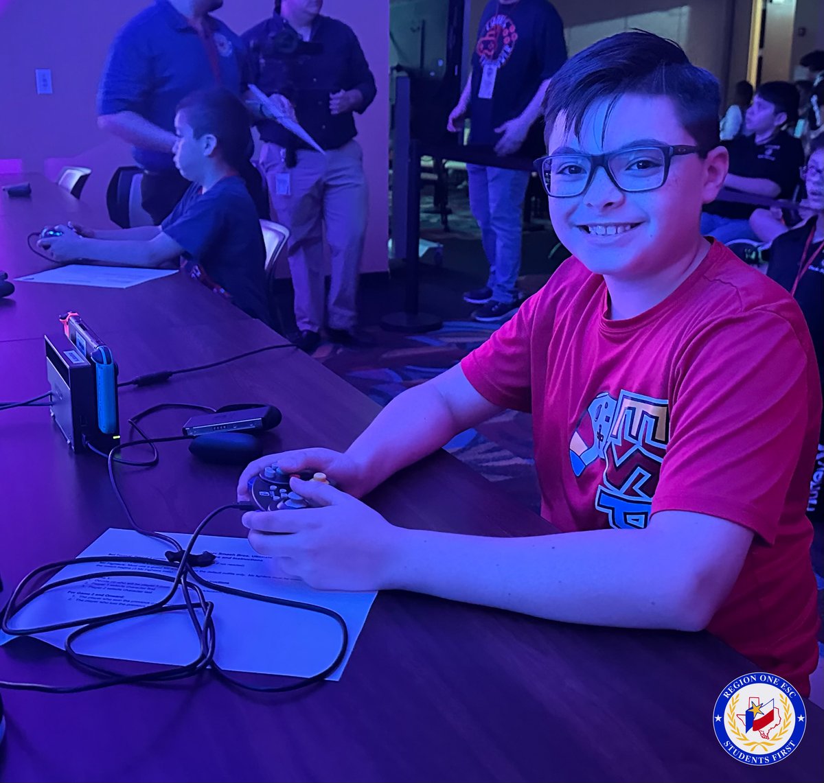 RegionOneESC's tweet image. 🎮 Thanks for playing! We had a blast watching students show off their skills in our first elementary esports tournament.

In the end, @EdinburgCISD emerged victorious - earning the title of our first elementary esports champions in BOTH #MarioKart and #SuperSmashBros. Congrats!