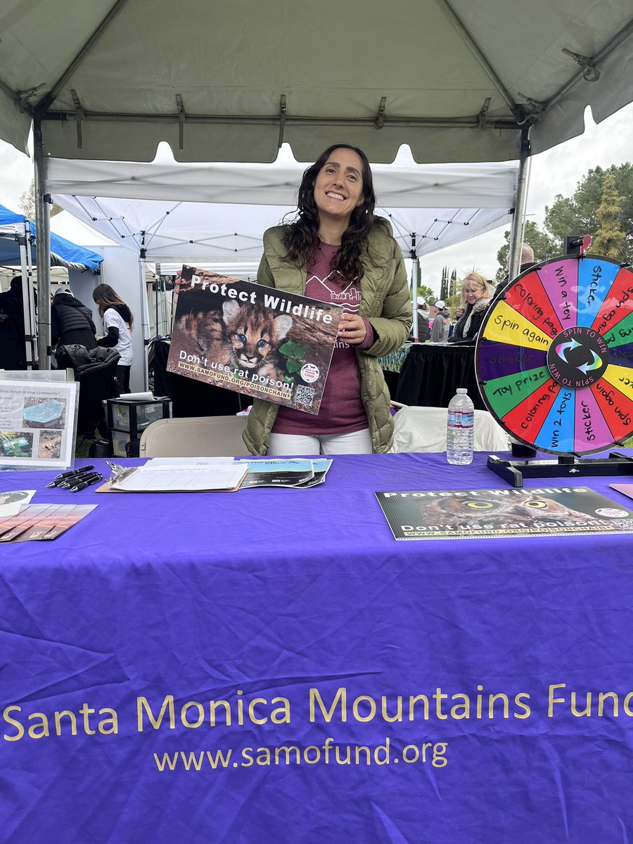 SamoFund's tweet photo. We had a blast at @GreatRaceLA! Congratulations to all the marathoners and a big thank you to everyone who stopped by to pick up a #BreakThePoisonChain lawn sign. See you again next year! 🌳🏃🏽‍♀️🏃🏼🏁 https://t.co/RBzILBb7Q7