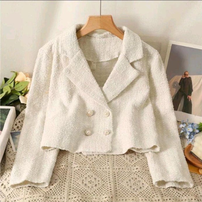 ShopeeSpillCute's tweet image. Pretty Blazer / Outer 🥀

— a thread