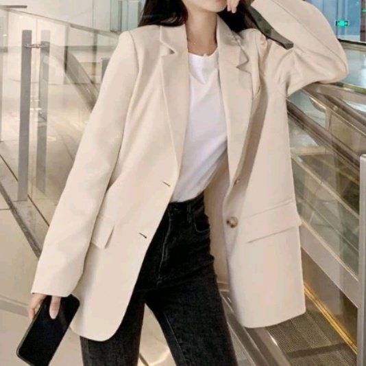 ShopeeSpillCute's tweet image. Pretty Blazer / Outer 🥀

— a thread