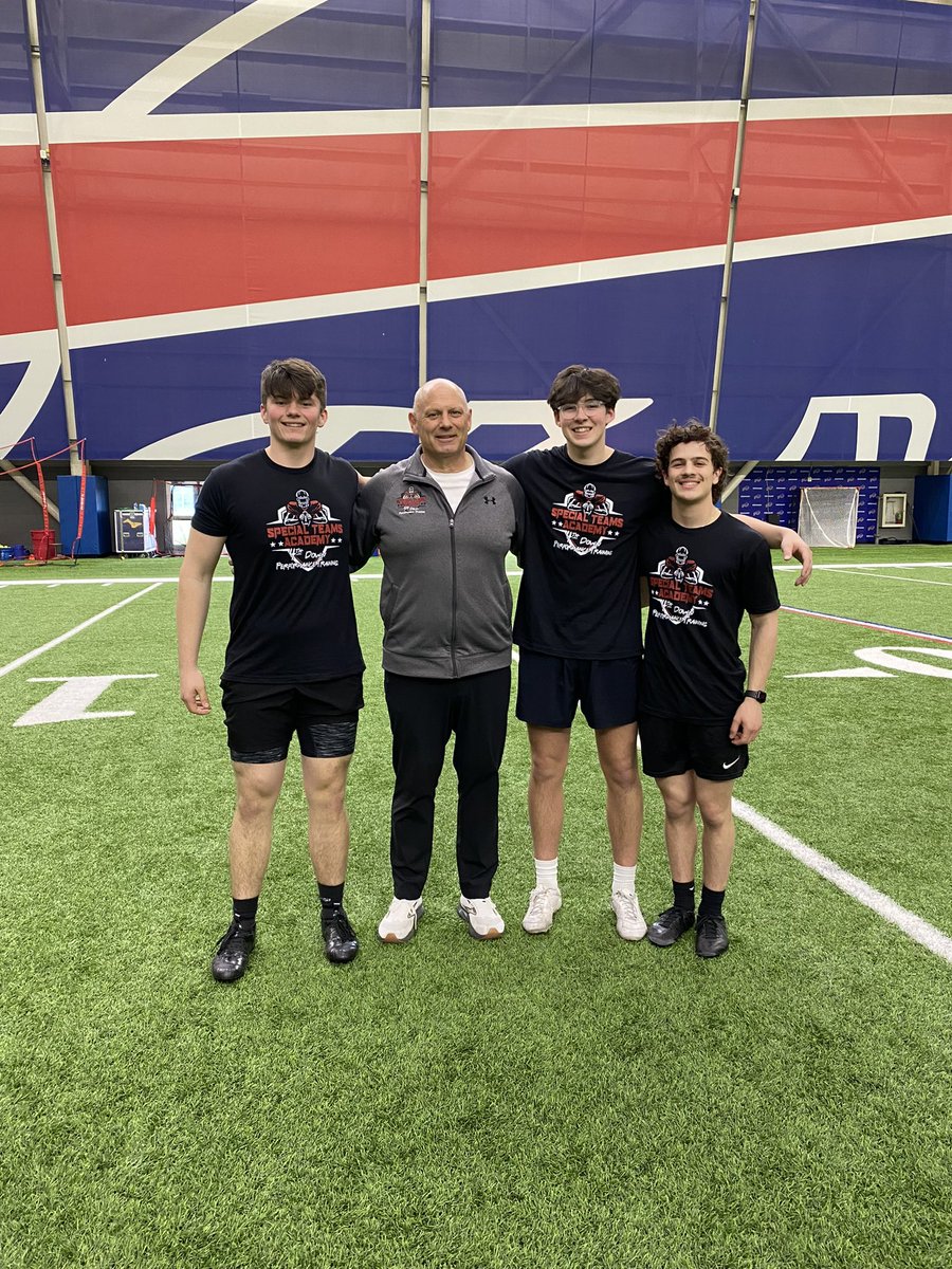 Thank you <a href="/coachsamwatts/">Coach Watts</a> for having Alfred University special teams out to your camp in Buffalo! Also thank you to <a href="/AUSaxonFootball/">Alfred U Football</a>  especially  <a href="/Coach_Rankl/">Bob Rankl</a> and <a href="/CoachMilesAU/">Hunter Miles</a>  for giving us the opportunity to attend!