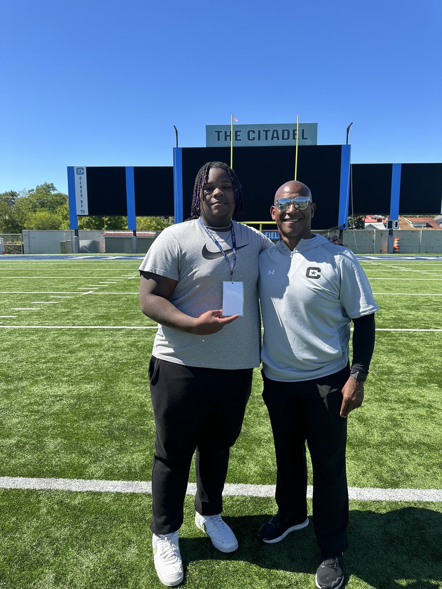 ExnDowork's tweet photo. Had a great time at @CitadelFootball thank y’all for having me out!!! 
@KoachDrayton 
@BlazeBarista @JacksonEskierka @rblackstonbhp @DLInstructor91 @mossfitness @HighSchoolBlitz https://t.co/6nLbm1edQn