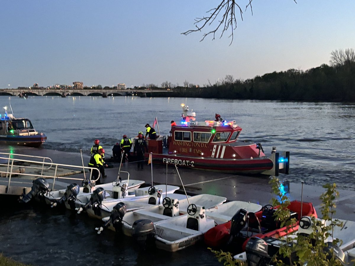 Update Water Rescue vicinity of Georgetown Waterfront. 1 adult female transported with critical life threatening injuries. #DCsBravest