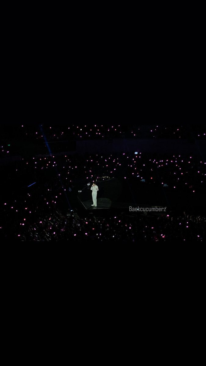 baekcucumberz's tweet photo. You shine like the stars, You light up my heart

@B_hundred_Hyun @weareoneEXO 
#LONSDALEITEinMNL #LONSDALEITEinMANILA #BAEKHYUNinManila #baekhyun #EXO https://t.co/nNq9cx83HR