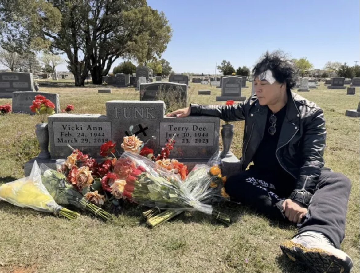 Atsushi Onita at Terry Funk’s grave site