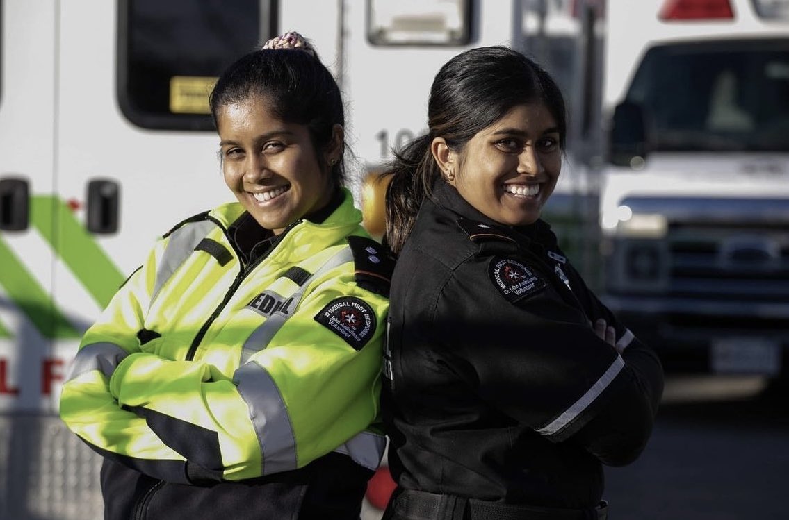 SJAOntario's tweet photo. Join the St. John Ambulance team ♥️ Visit https://t.co/xESbr9OslE and learn where you can begin today!
#ontario #volunteer #medicalfirstresponder https://t.co/XnTPqoHEPG