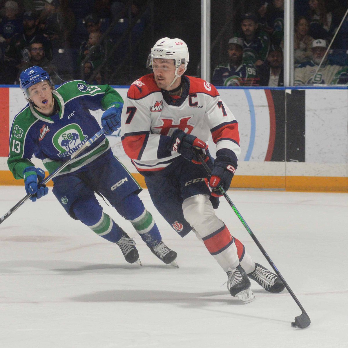 Dinsmore’s Joe Arntsen has signed a 1-year deal with the Abbotsford Canucks after 268 WHL games on the Lethbridge Hurricanes blue line 

📷: STEVEN MAH