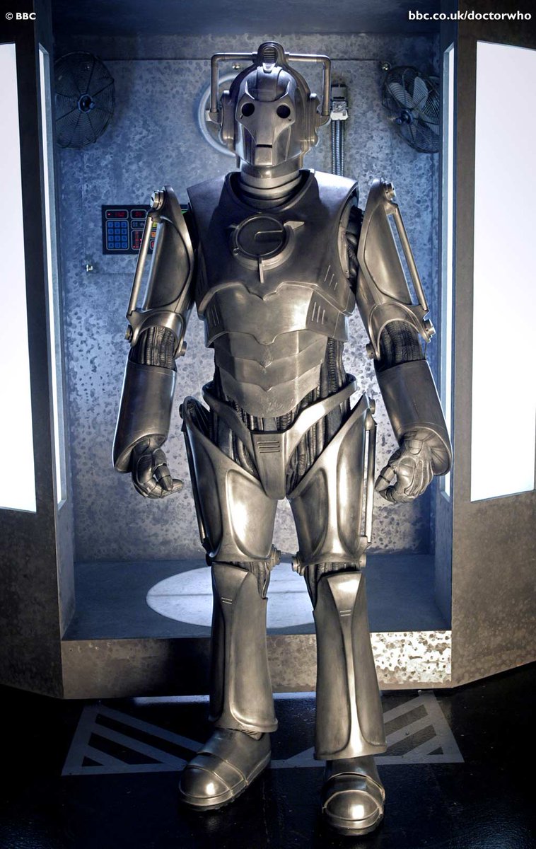 @bornposting Just registered to me that his joints use that same wire texture effect the rtd cybermen use use lol