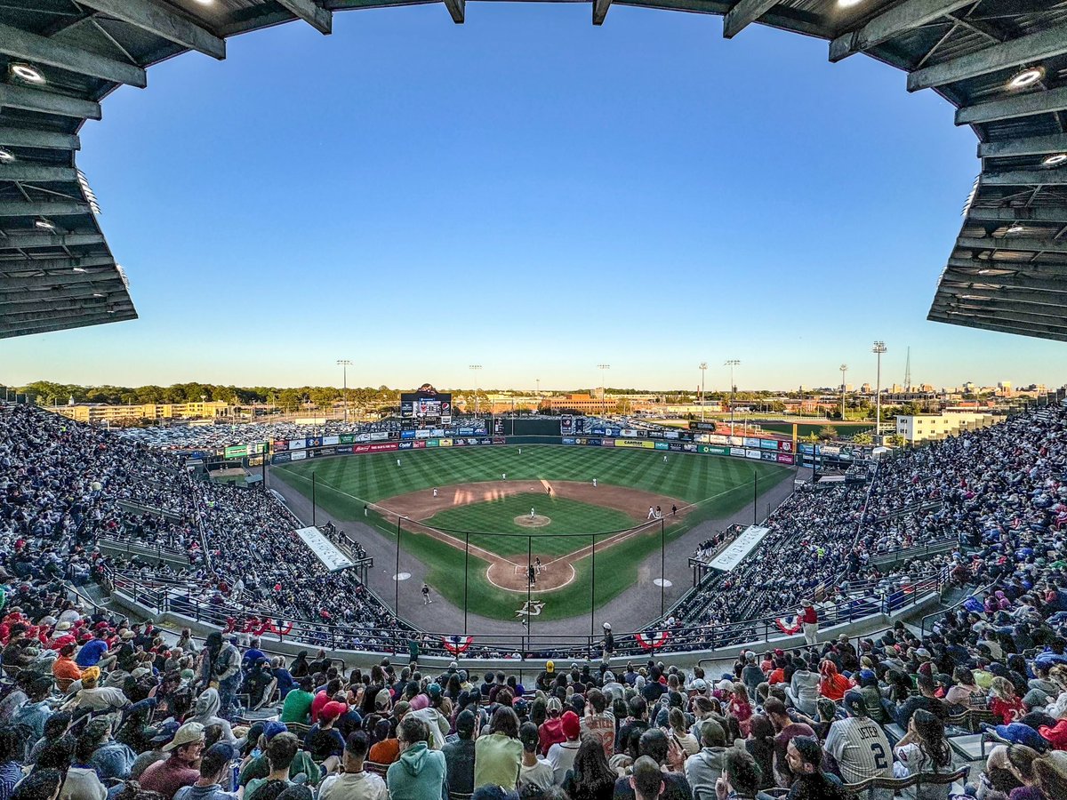 Tonight’s attendance: 9,309 You continue to amaze us, RVA ❤️🖤