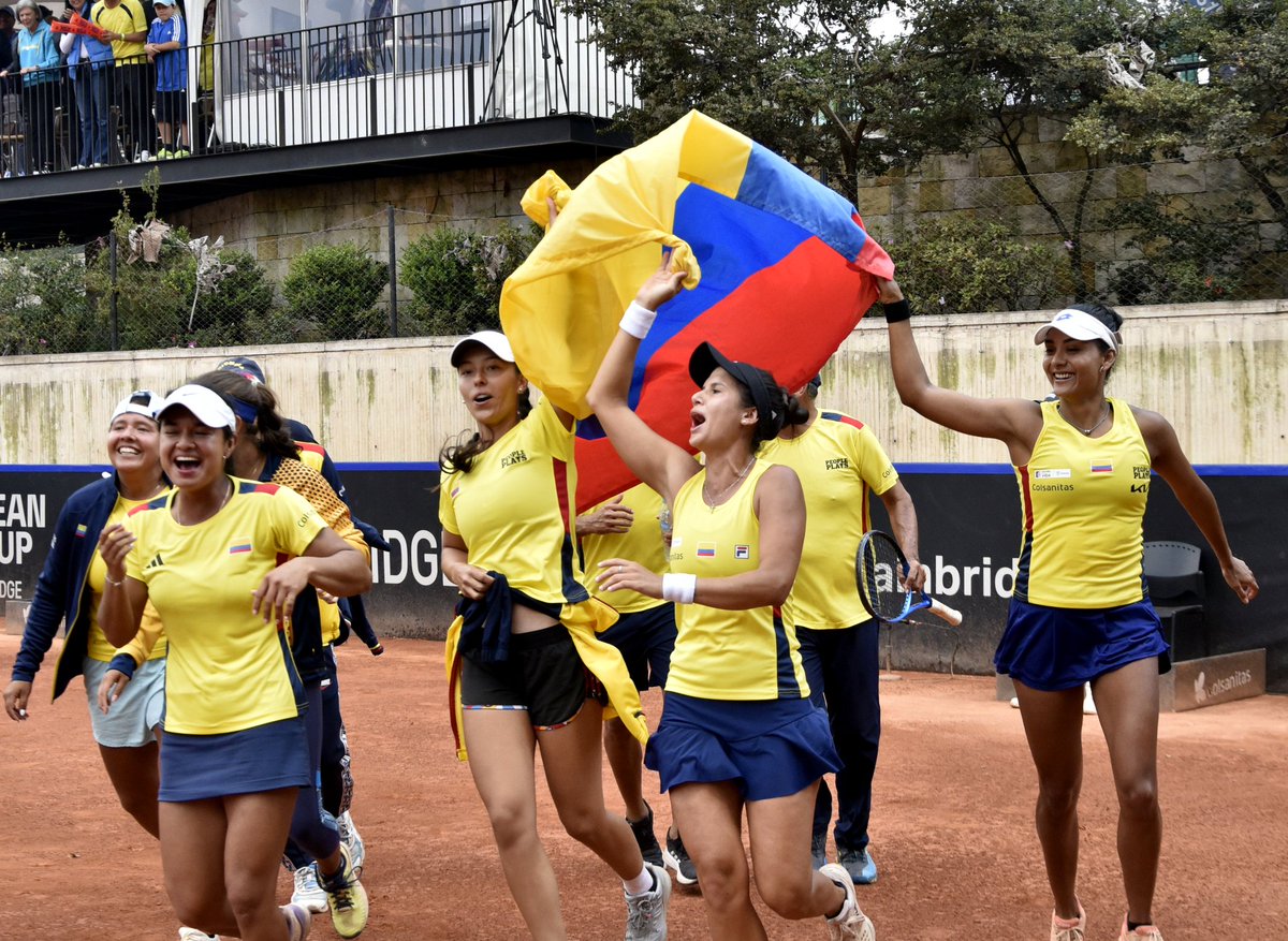 fedecoltenis's tweet photo. Colombia estuvo a la altura en Bogotá y aseguró puesto en los playoffs de la Billie Jean King Cup. ⬇️

https://t.co/nDYQJC6NH8

@MinDeporteCol @OlimpicoCol @ACORDCOLOMBIA1 @TorneosTenisCol https://t.co/tI5HyOYoLP