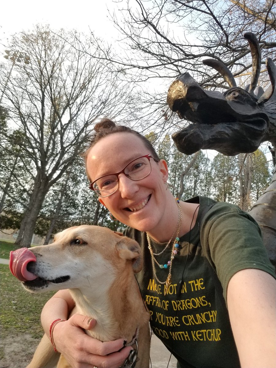 dragononmybelly's tweet photo. Cosette isn't sure that we should be turning our backs on dragons. But Whoofle is safe as houses :~)

#cosettethesundog #INDog #whooflekoenig https://t.co/qiQt7R1muT