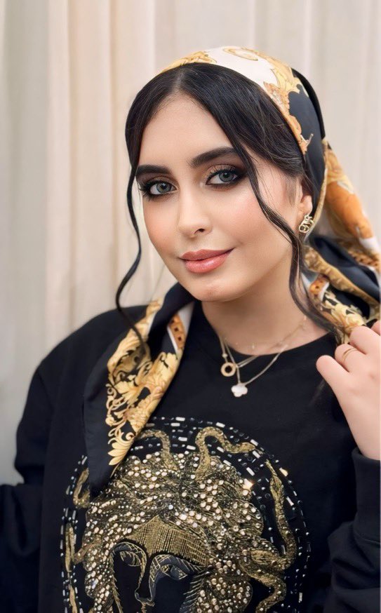 BlackEagle7479's tweet photo. جميله حب مالتي ❤️🤍😘💖🌹😍🤍❤️🌹💖😘😍 @walahalsuhaim #walahar #walah_alsuhaim #walah_800k #وله_الفارقه #وله_السحيم_ملكة_البرائة #وله_السحيم💎 #وله_المليونيه #وله_السحيم_900k #وله_الاولى https://t.co/jRrPyT12oA