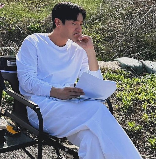 Beautiful man in white 🤍

#시원 #SIWON #최시원 #CHOISIWON 
@siwonchoi