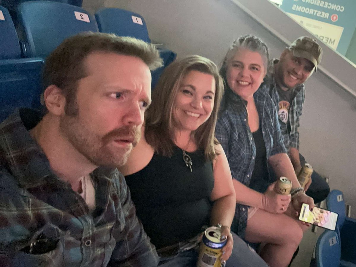 Randum_Syko's tweet photo. Just sayin', but it would be cool to see @JellyRoll615 show up at @brantleygilbert concert in Robert Morris University UPMC center tonight....Just sayin'... https://t.co/Pog2Mzt6ox
