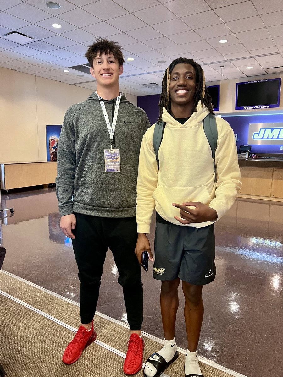 I had a great time at JMU today and catching up with my former teamate @Tyjai110! @coachdc34 @20_DSims @JasonKervin @BGrubbs66 @CoachJohnson_TE