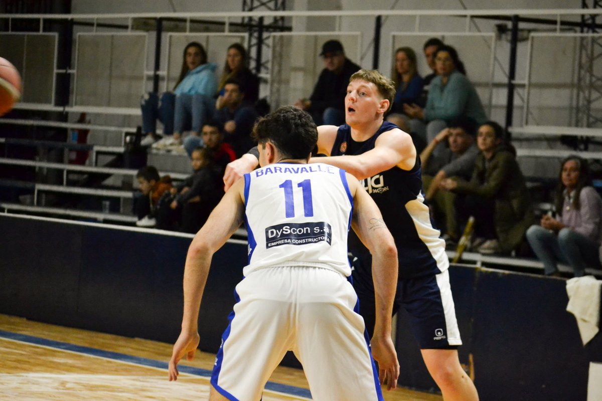 Final del segundo cuarto, el Azul revierte la situación y se va arriba en el tanteador 38-30 contra USAR.