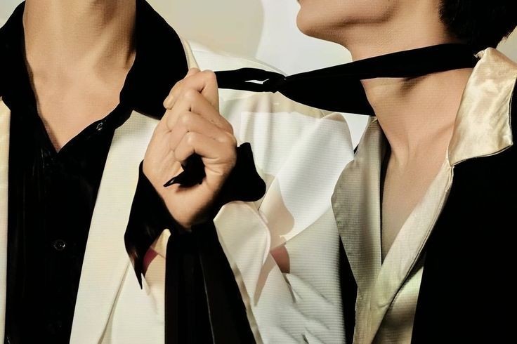 hirositok's tweet photo. ꣑୧ — au #minsung 
                                — “fvck you” (🔞!)

H4n es un gay en closet que odia a M1nho por ser tan abierto con su sexualidad con facilidad, y M1nho no se banca a H4n por sus comentarios homofóbicos, lástima que tendrán que ser compañeros de cuarto. https://t.co/MIceEL5uMY