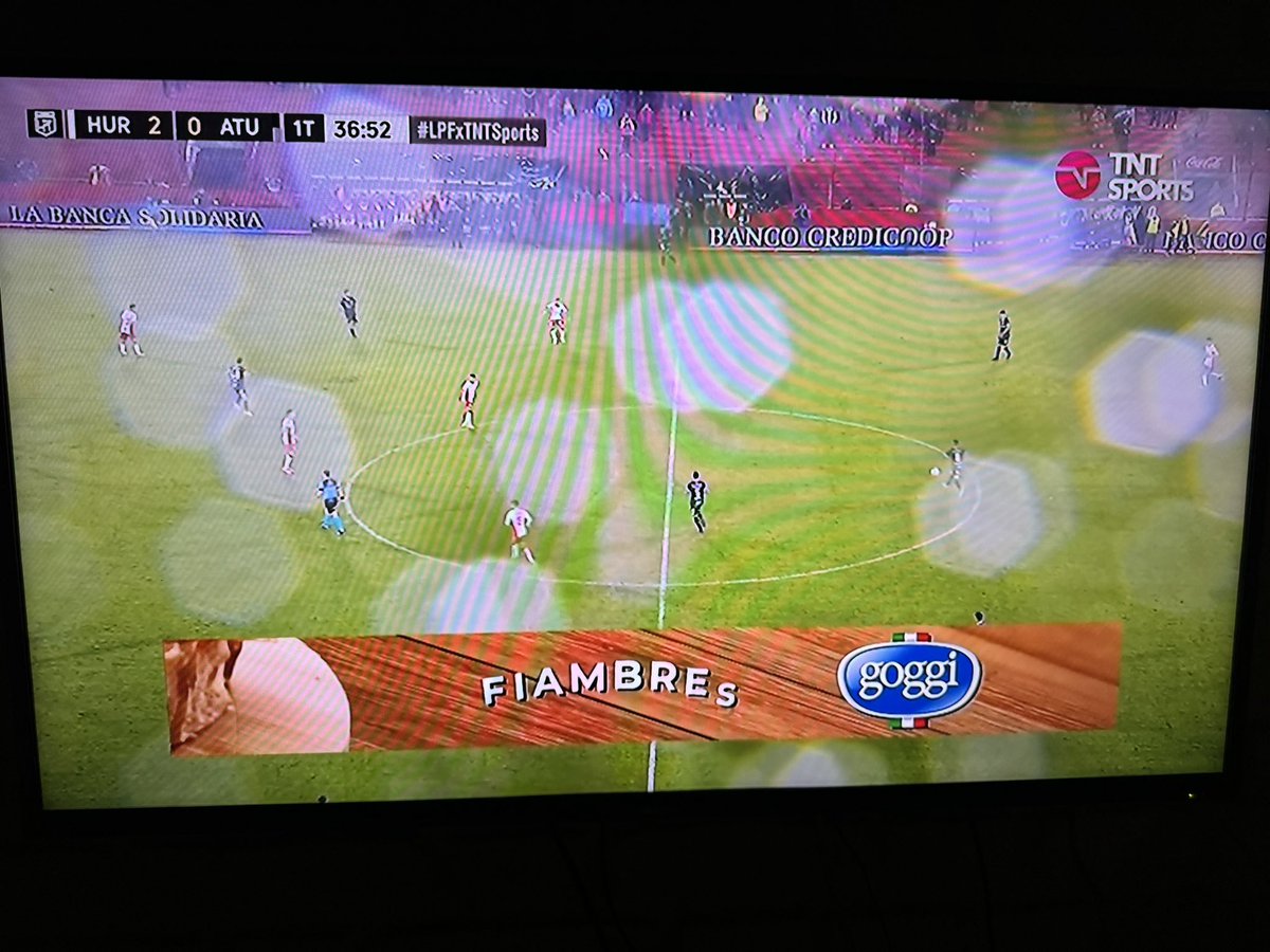 GustySantangelo's tweet photo. Los dos partidos del sábado, con lluvia, se vieron exactamente igual… un desastre 
#CopaDeLaLiga #ElProducto #FutbolArgentino https://t.co/KJQTOXH3Ya