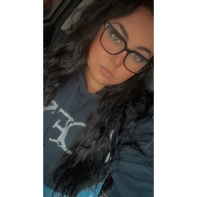 KaitLemoine's tweet photo. #NewProfilePic https://t.co/ncalfHdfR8