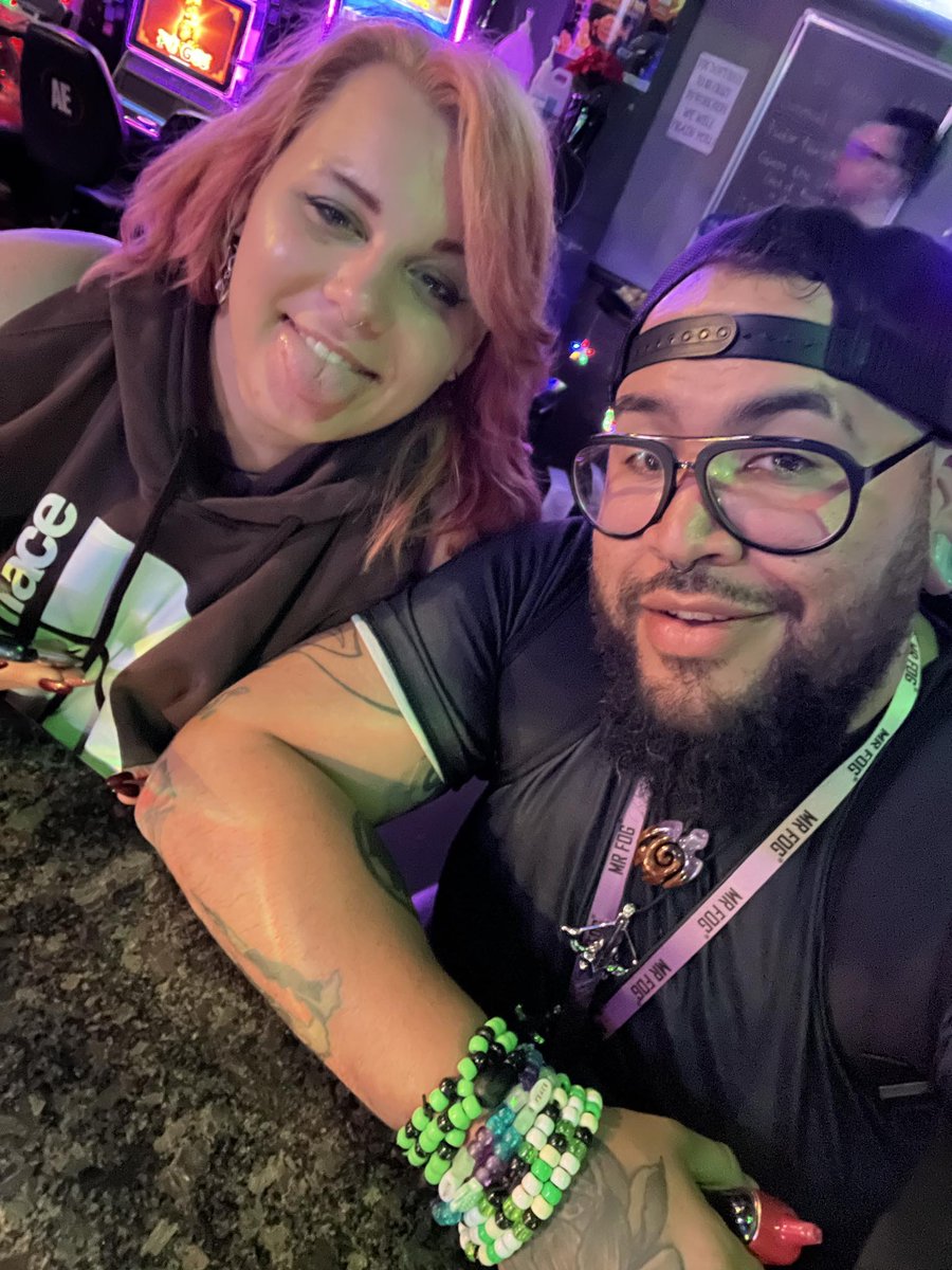 RubyRoo03133175's tweet photo. Me and my beautiful hubby popped out to support some local homies,we definitely enjoyed ourselves and all those who put the buzz buzz brruuu in riddum #plur #getbacktolove https://t.co/DrhObU1Gki