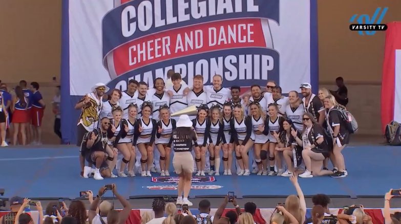 Congratulations to our SECOND National Champion this year! Joshua, we are SO proud of you!!! 🖤💛
#onceakewpiealwaysakewpie
💜💛