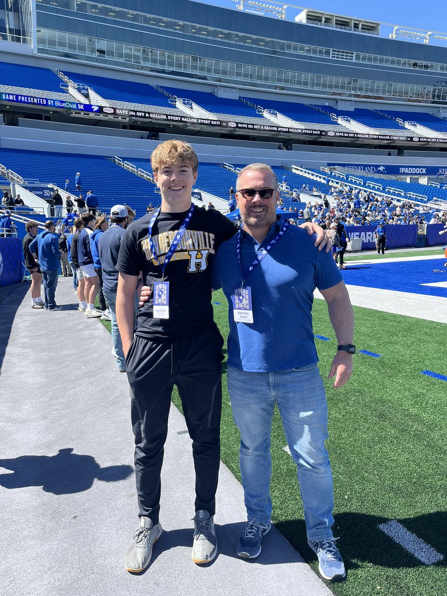 Hugo Minor (@minor9er) on Twitter photo Awesome visit today, thanks to <a href="/UKFootball/">Kentucky Football</a> <a href="/VisionQb/">QB Vision</a> for the opportunity <a href="/CommandoFB/">Commando Football</a> Awesome visit today, thanks to <a href="/UKFootball/">Kentucky Football</a> <a href="/VisionQb/">QB Vision</a> for the opportunity <a href="/CommandoFB/">Commando Football</a>