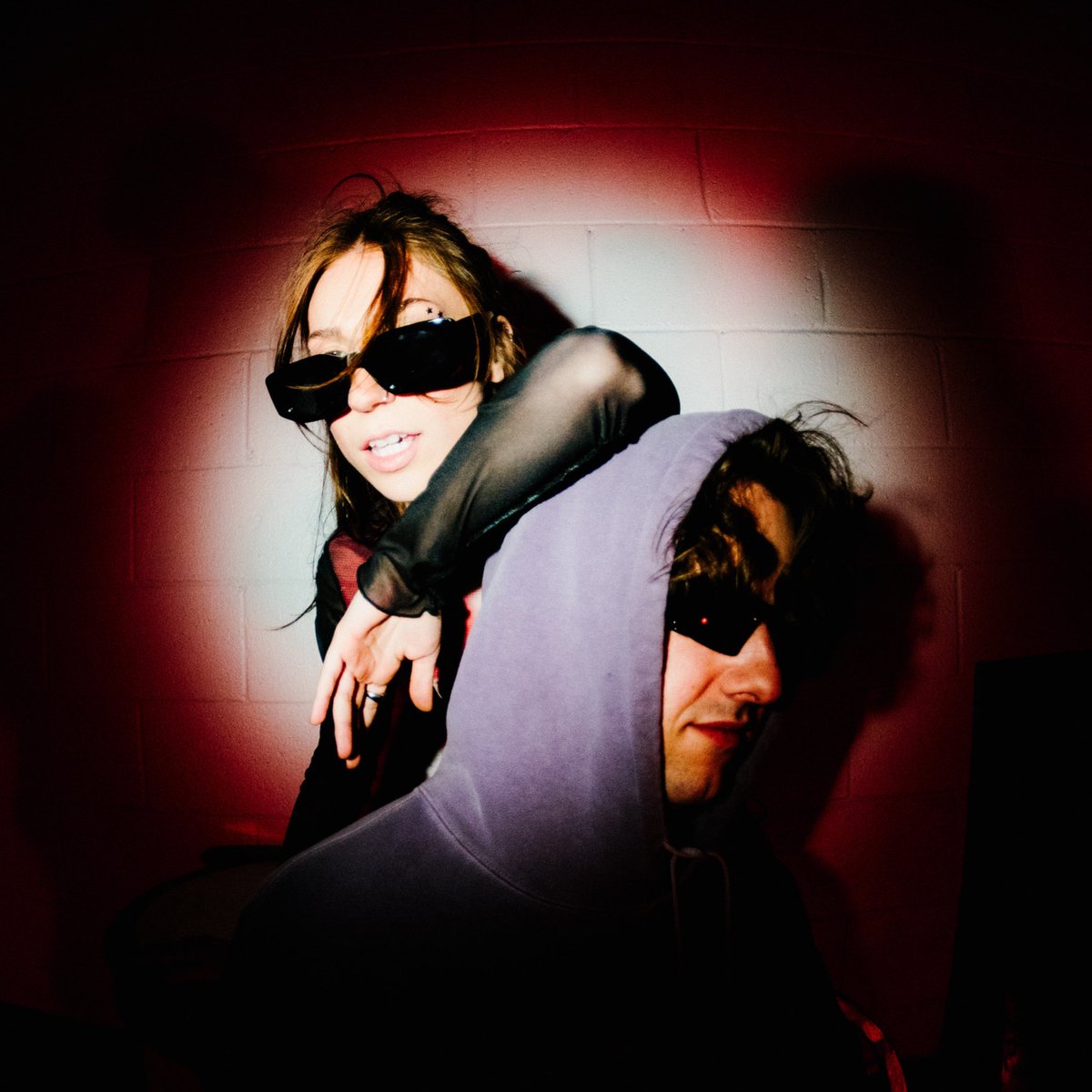 GLOWSTONE tweet media