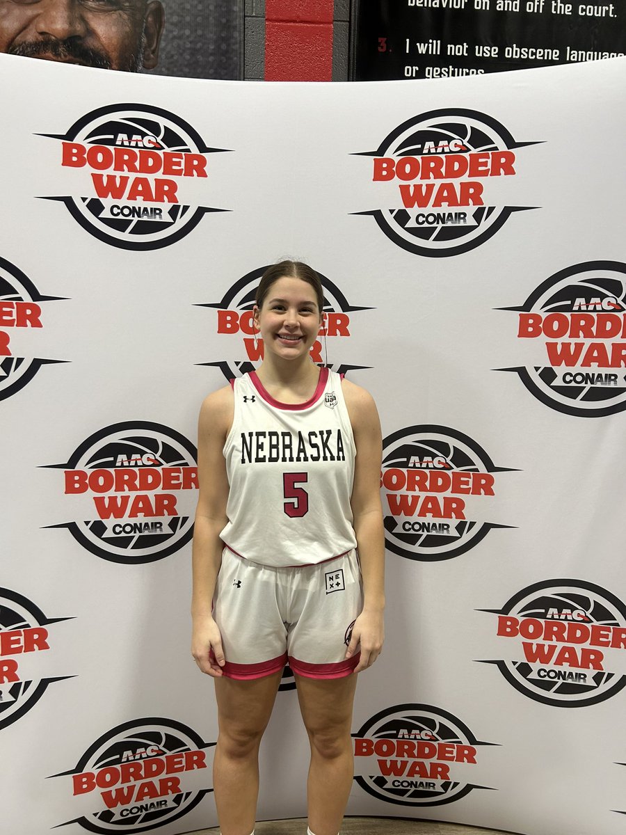 Nebraska Attack 17u guard Molly Ladwig is an explosive facilitating guard who finished with 26 points and is a very solid defender. Molly also did a great job being a vocal leader on both sides of the ball. @MollyLadwig5 | @NebraskaAttack
