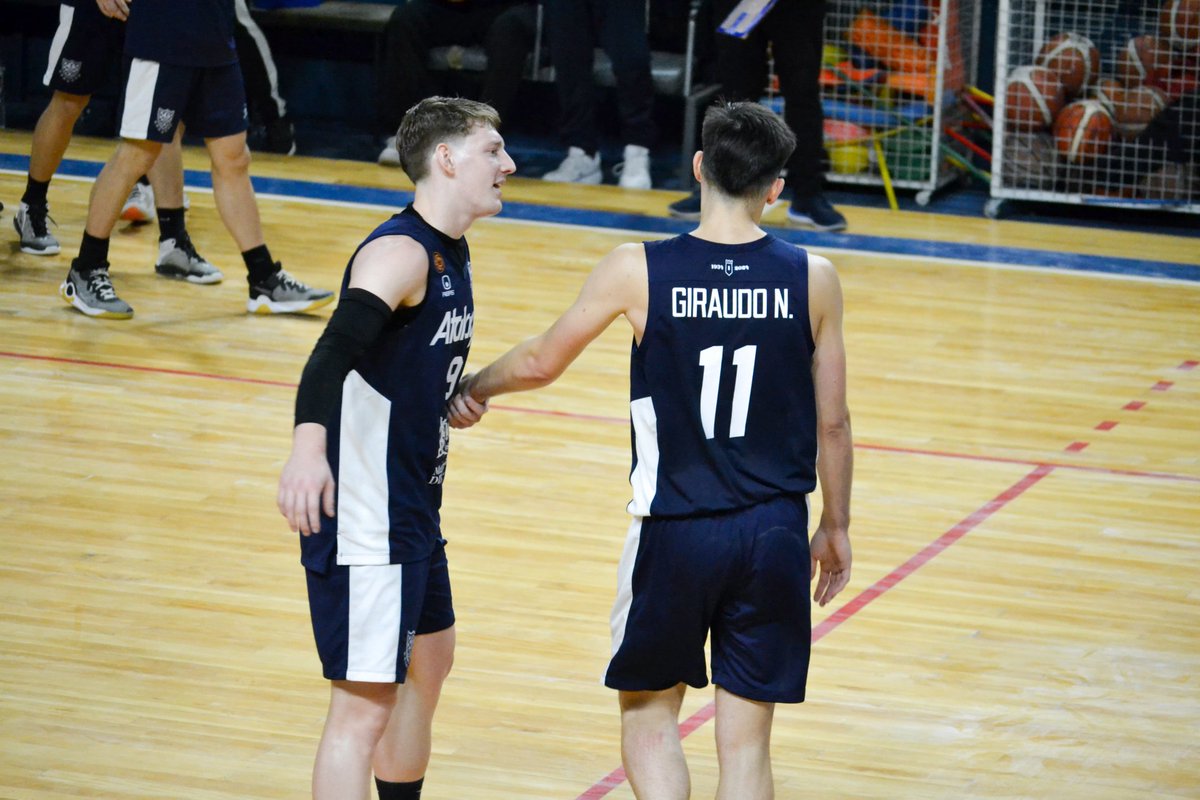 AtalayaClubOK's tweet photo. Final del tercer cuarto en el Ornati, gana Atalaya 56-41 frente a USAR por la 10ma. Fecha de La Liga Federal. https://t.co/X6N3HQqXGk