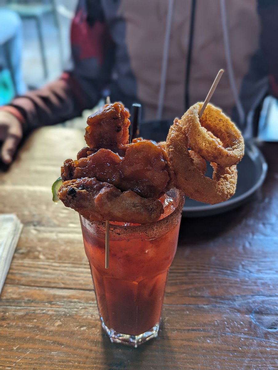 mediarz's tweet photo. Soooo @greliton and I did a thing..
The pre-appy caeser was not needed. Lol.
#MistakesWhereMade https://t.co/F8kvqRk0jJ
