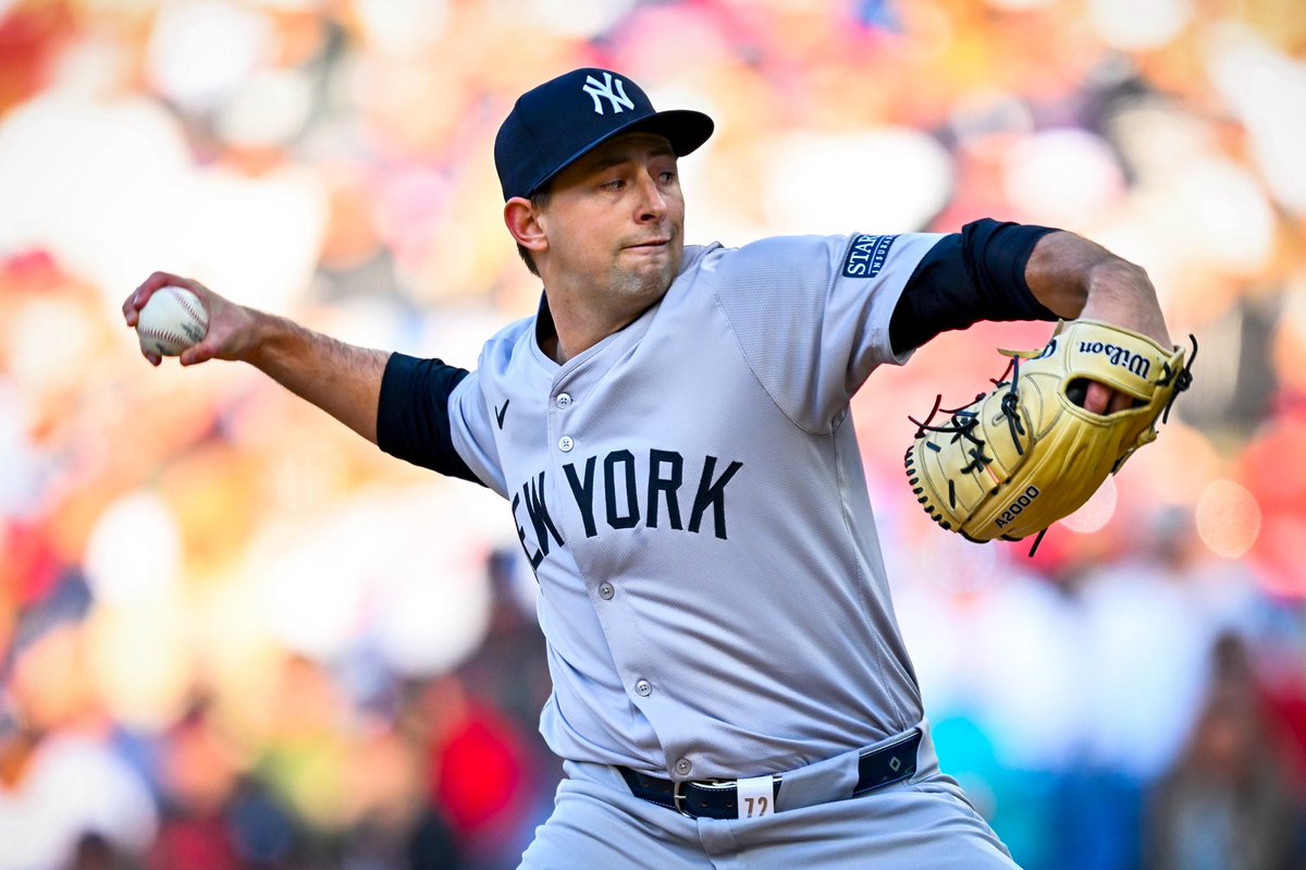 Yankees's tweet photo. Series Win Secured. 

#RepBX https://t.co/Etg7YCa9sh