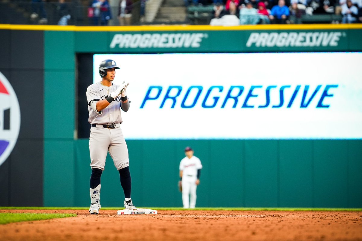Yankees's tweet photo. Series Win Secured. 

#RepBX https://t.co/Etg7YCa9sh