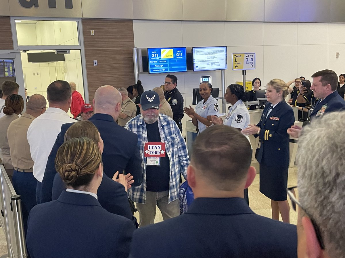 It's an emotional experience to witness the handshakes, smiles, hugs, and tears shed as the @honorflightSFLA veterans arrive at #FLL to overwhelming cheers and support from family, friends, and strangers. #ThankYouForYourService #OurHeroes #OperationHomecoming @SpiritAirlines