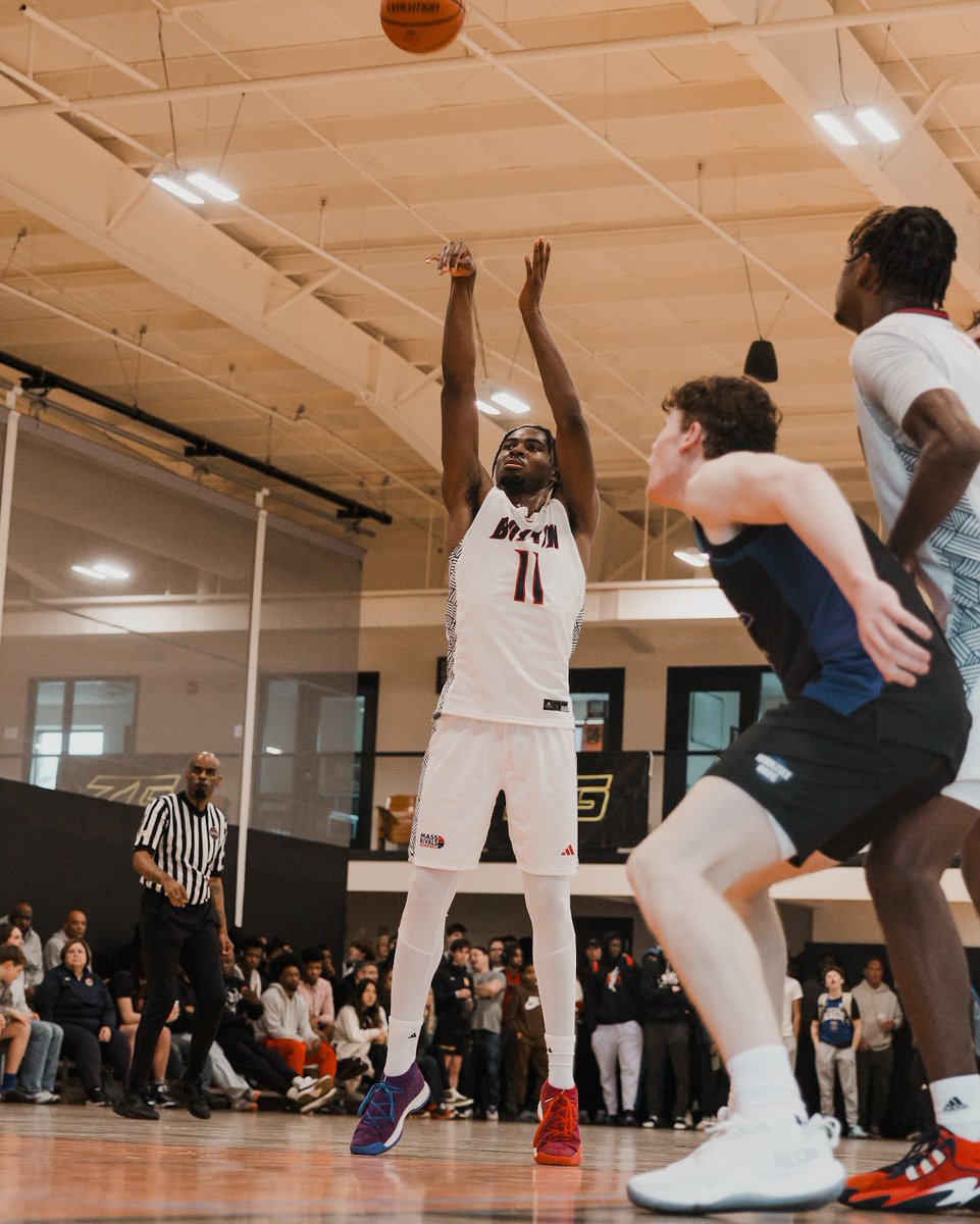 How good is wing Sebastian Wilkins? 51 points and 33 rebounds in 3 high level games at adidas #3SSB in Omaha. 
Averaging 17 pts and 11 rebounds per game for the 2-1 Mass Rivals. Sebastian the highest level prospect and on the ⬆️ ⬆️ ⬆️!