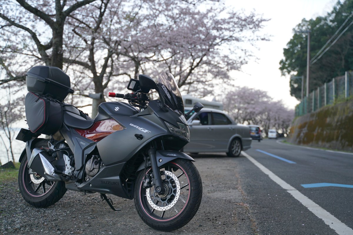 ltd_exp_gixxer tweet picture