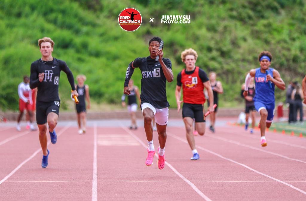 Finishing strides by freshman Robert Gardner as ⁦<a href="/Servite_XC_TF/">Servite XC | TF</a>⁩ breaks the boys 4x100 meet record with a 41.66 at the 2024 Orange County Championships! 📸: ⁦<a href="/mrpotatojimmy/">Jimmy</a>⁩