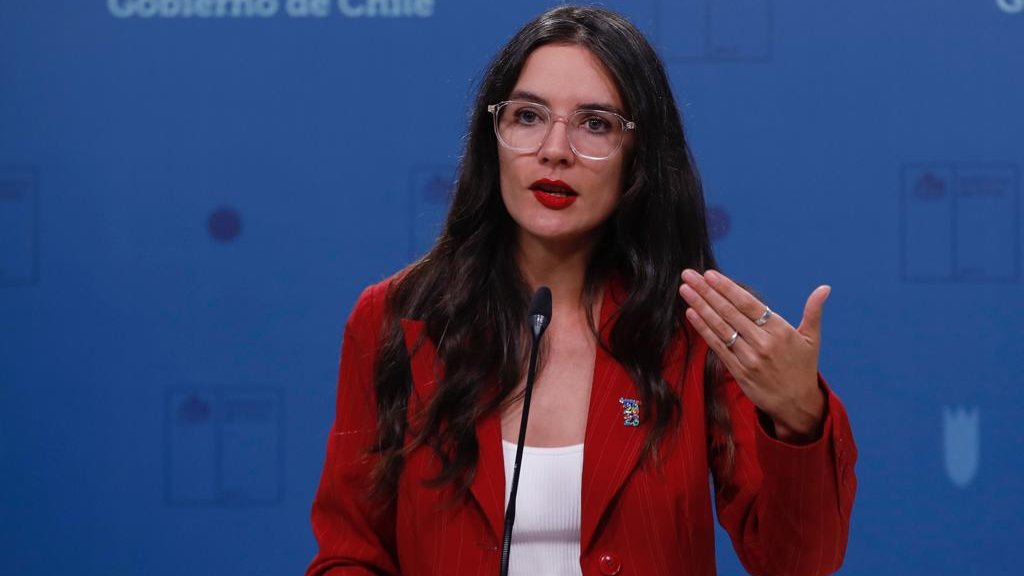 Meruanista's tweet photo. "Hemos heredado la tercera guerra mundial del gobierno anterior" https://t.co/EtfDrd21Do