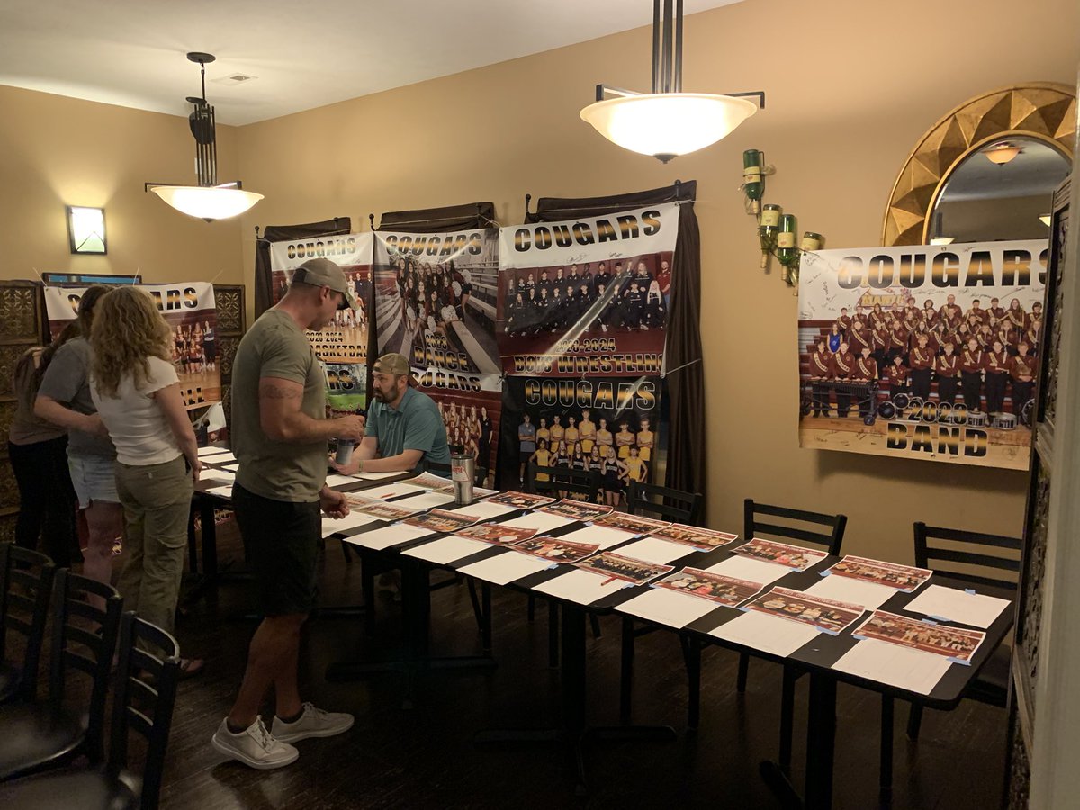C1stogaBc's tweet photo. The poster auction is underway!  Taking bids until 10:30!  Lakeridge Country Club! https://t.co/Mu3M1Vh41I