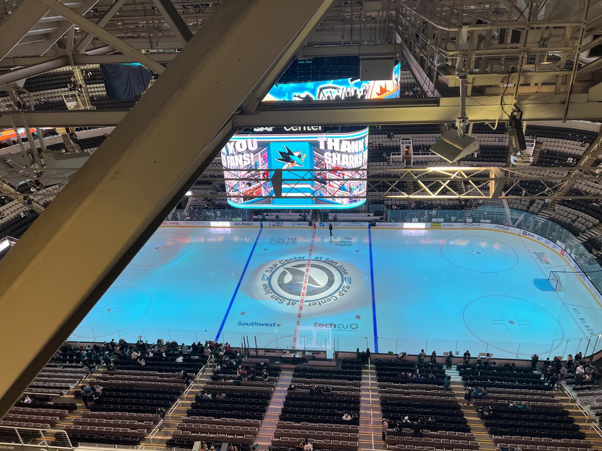 A well placed girder here in San Jose. ⁦@mnwild⁩ v Sharkamania 900 on ⁦@BallySportsNOR⁩