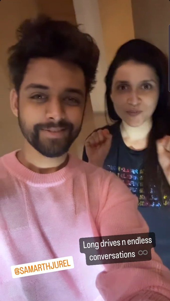 VibeGirlMannara's tweet photo. Ohk He is in her favourite 🩷 

#Mintu 🧿 

#MannaraChopra https://t.co/ZuVwgqts57