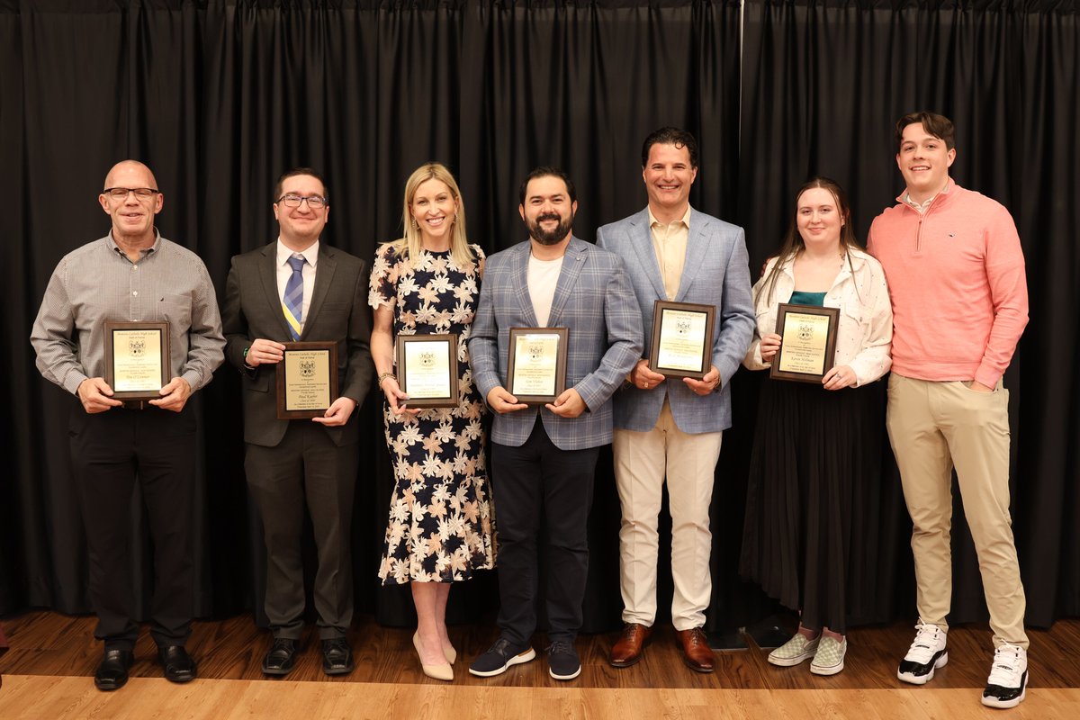 Congratulations to the newest members to Montini Catholic's Alumni Hall of Fame: Tim O'Connor '87, Paul Kaefer '09, Shannon Herold Spanos '99, Sam Vlahos '07, Dr. Rick Munaretto '93 & Kevin Holman '82† (represented by his children Quinn and Griffin).