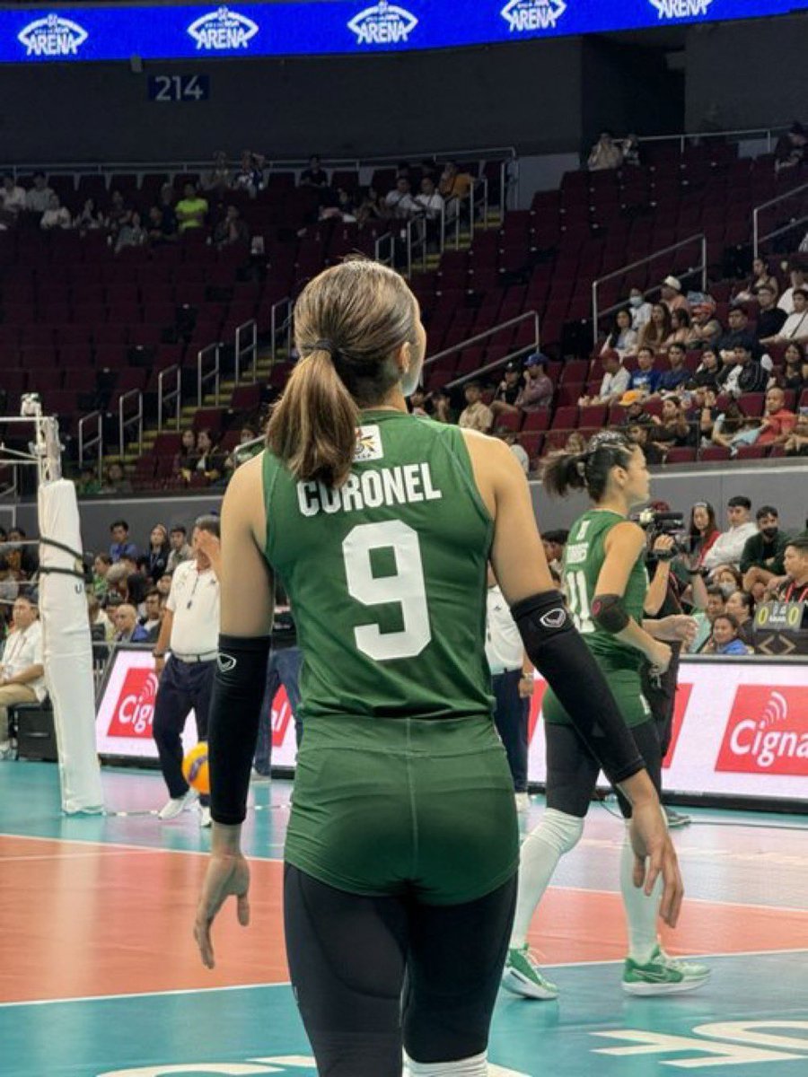 this girl doesn’t get the flowers she deserves the past games 

literally the punching bag of the whole fandom since the start of the season, but there has never been a single game you saw her frown or be gloomy. All smiles for the fans and the team. #DefyALLOddsDLSU