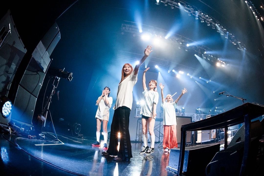 YU_LiSA0624's tweet photo. unlimited UTOPIAの横浜公演から今日で1年
このライブが自分にとってSCANDALのライブで初めての声出しだったから、めっちゃ楽しかったし、ここでファンの友達増やせたのが最高の思い出！
この時会場着くの早すぎて、僕しか会場にいなかったのも良い思い出ですw
#SCANDAL_UU https://t.co/UfCsRyfnDw