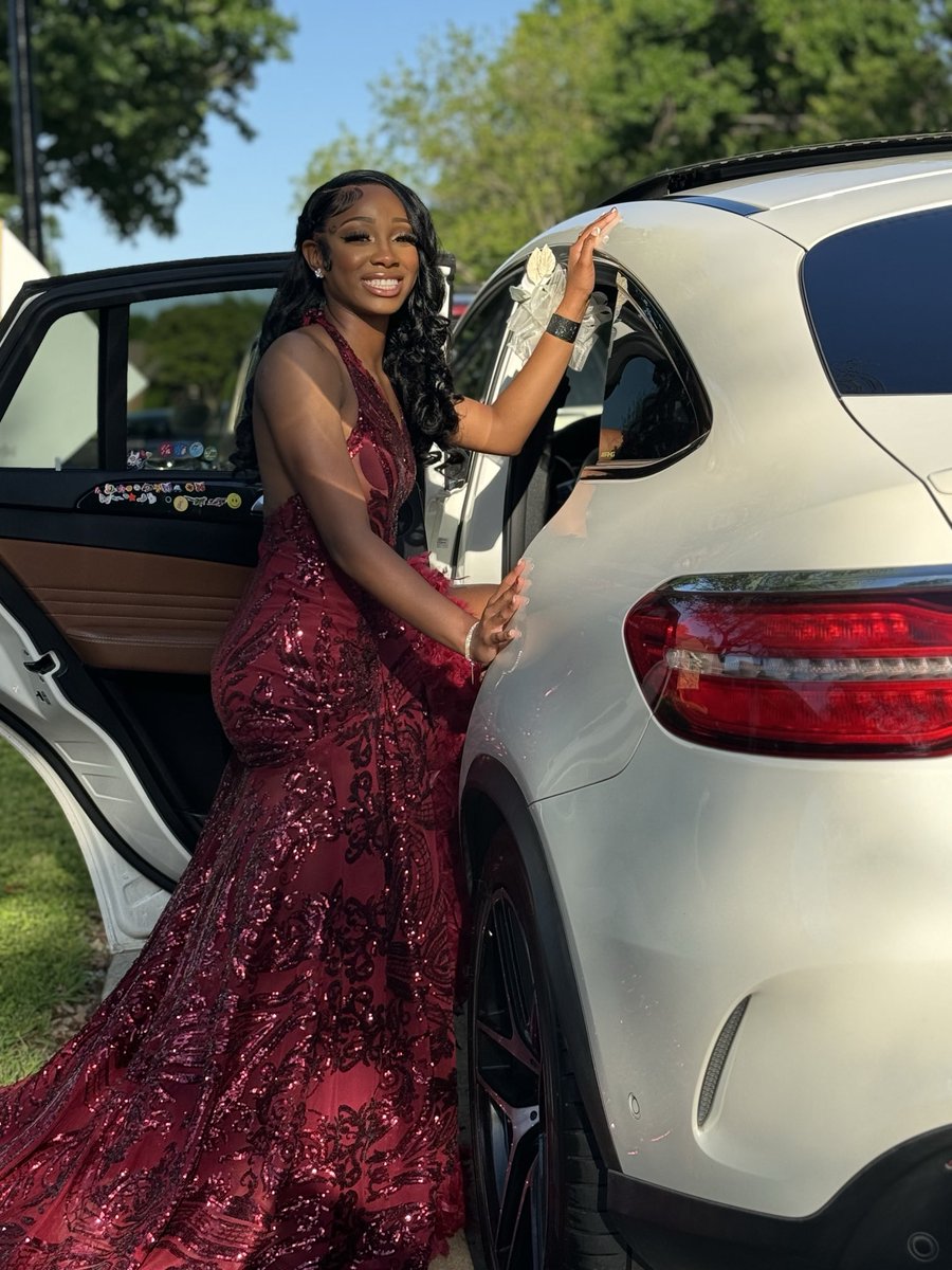 Ashley3816's tweet photo. Prom 2o24 #KayleeakaKB 
#beautiful ❤️🔥🔥 https://t.co/xNYIj0GHi4