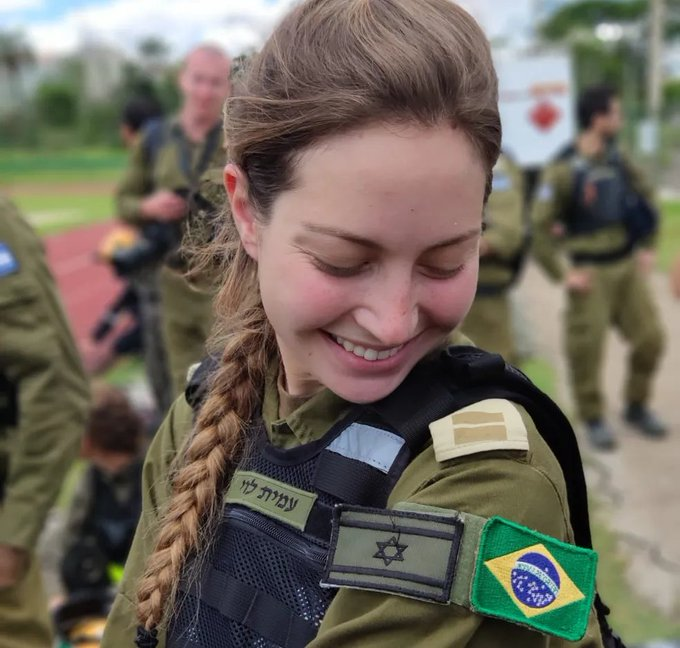 madruga005's tweet photo. @taoquei1 Que Deus proteja o povo de Israel. 🙏🇧🇷 🇮🇱
#BrazilSupportIsrael https://t.co/ufdiGDXh4R